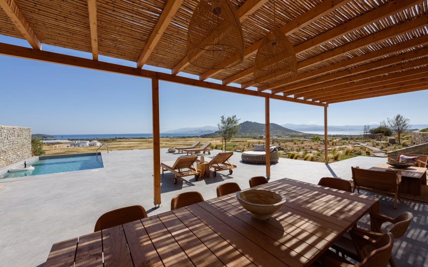 Elevated Villa with Panoramic Sea View