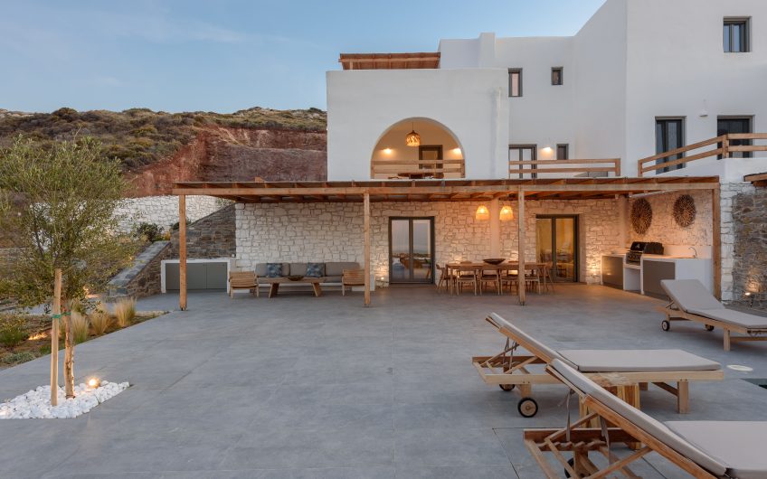 Elevated Villa with Panoramic Sea View