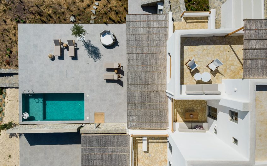 Elevated Villa with Panoramic Sea View